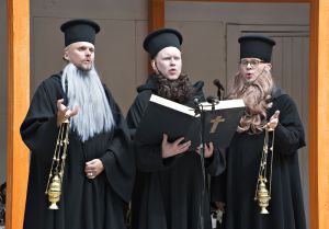 2016 Elämä janottaa (Jukka Mänty-Sorvari, Peter Engberg, Henri Savolainen)